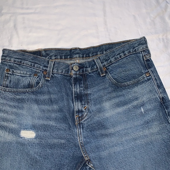 Gently Loved Levi’s Mens Jeans - Picture 4 of 9